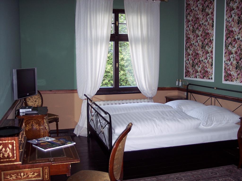 Gutshaus Kubbelkow Hotel Bergen Auf Rugen Phòng bức ảnh